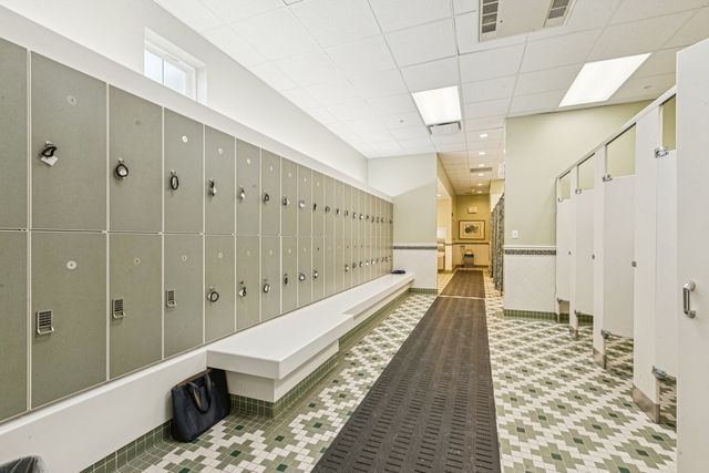 3251 Sheridan Lane, Mundelein, IL 60060