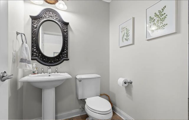 2145 Old School Road, Mound, MN 55364