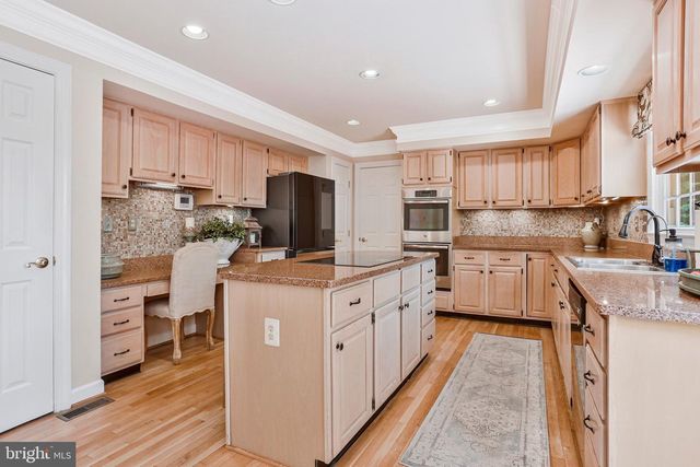 14201 FLORAL PARK DR, North Potomac, MD 20878