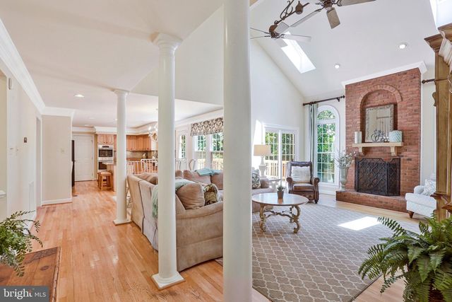 14201 FLORAL PARK DR, North Potomac, MD 20878