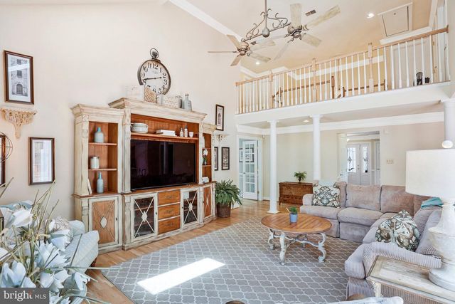 14201 FLORAL PARK DR, North Potomac, MD 20878