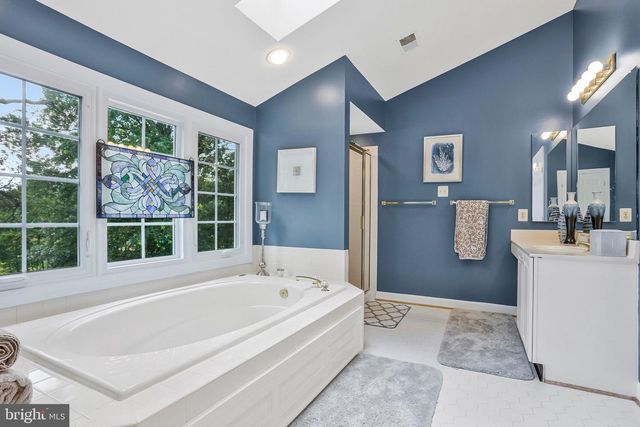 14201 FLORAL PARK DR, North Potomac, MD 20878