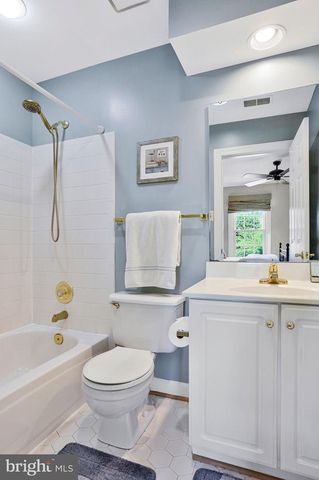 14201 FLORAL PARK DR, North Potomac, MD 20878
