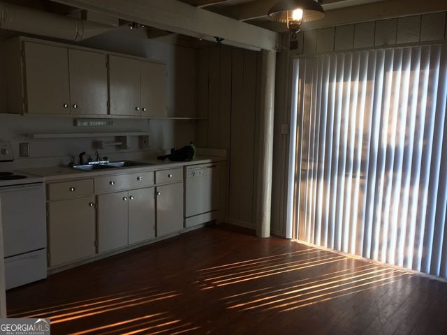 1453 Barnett Shoals A, Athens, GA 30605