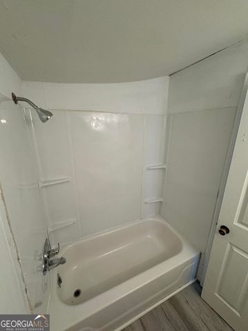 1453 Barnett Shoals A, Athens, GA 30605
