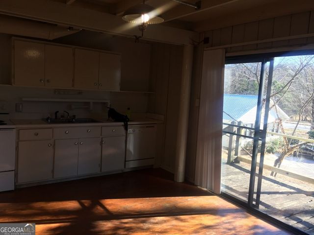 1453 Barnett Shoals A, Athens, GA 30605