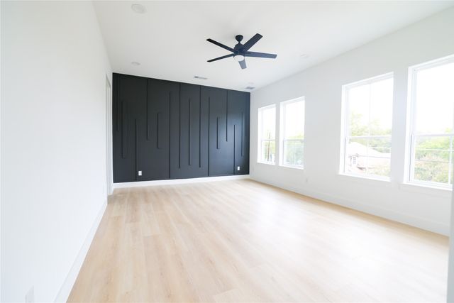 302 E 7th Street A, Dallas, TX 75203