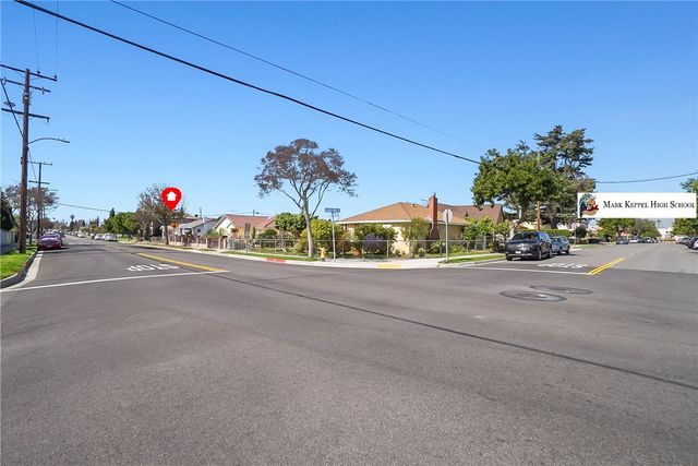 402 N Alhambra Avenue F, Monterey Park, CA 91755