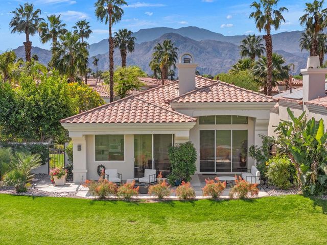 220 Tomahawk Drive, Palm Desert, CA 92211