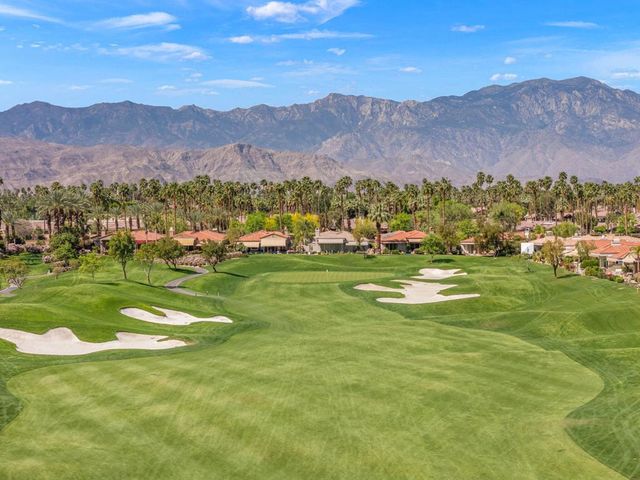 220 Tomahawk Drive, Palm Desert, CA 92211