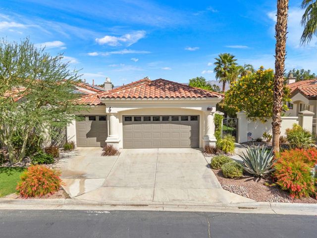 220 Tomahawk Drive, Palm Desert, CA 92211