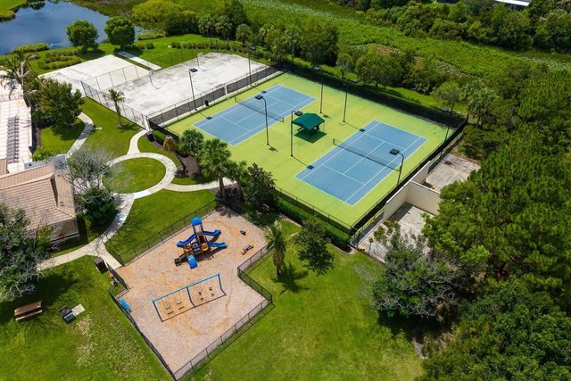 1982 SW JAMESPORT Drive SW, Port St. Lucie, Port St Lucie, FL 34953