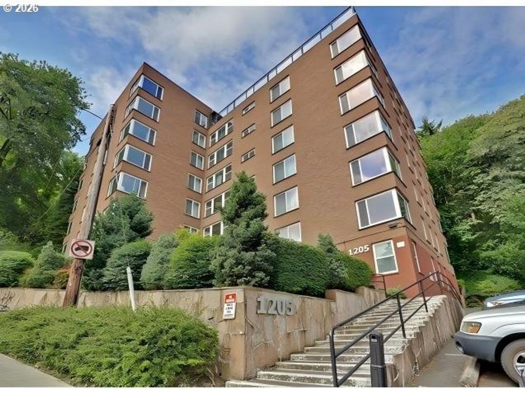 1205 Sw CARDINELL Dr, Portland, OR 97201