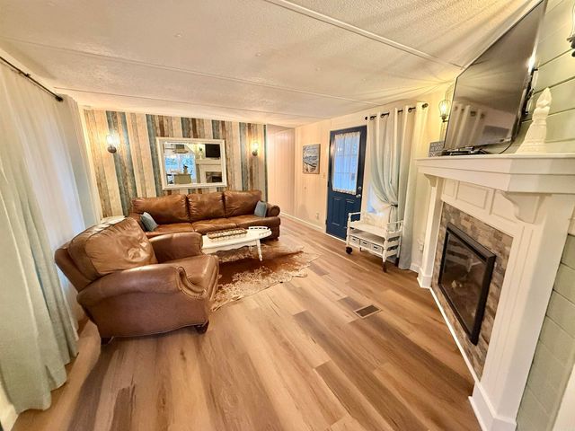 373 Rachael Dr., Shirley, AR 72153