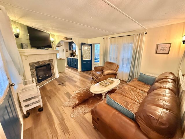 373 Rachael Dr., Shirley, AR 72153