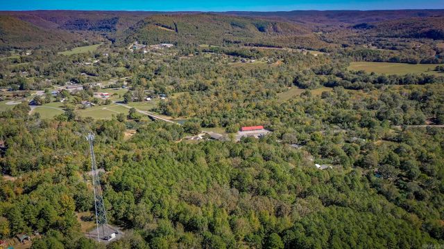 373 Rachael Dr., Shirley, AR 72153