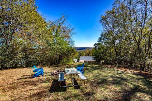 373 Rachael Dr., Shirley, AR 72153