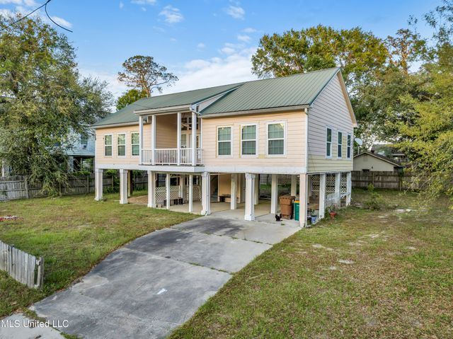326 Strangi Avenue, Biloxi, MS 39530