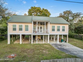 326 Strangi Avenue, Biloxi, MS 39530