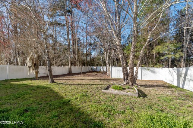20 Cedar Creek Circle, Beaufort, SC 29906