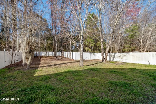 20 Cedar Creek Circle, Beaufort, SC 29906