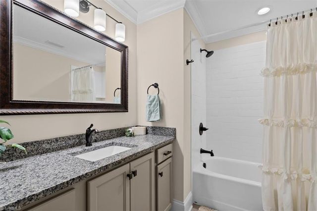 7715 Northern Estates Point, Greensboro, NC 27455