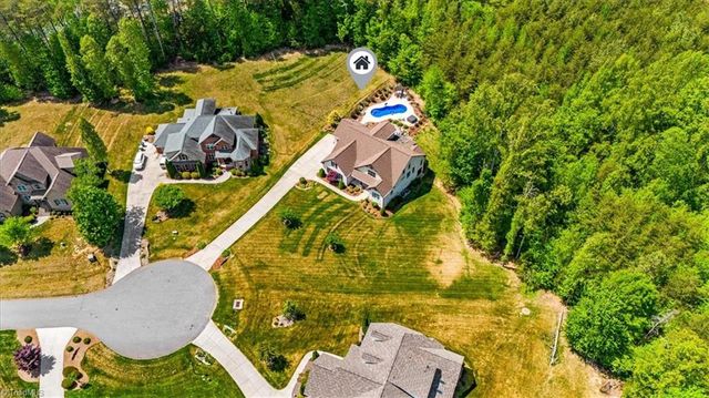 7715 Northern Estates Point, Greensboro, NC 27455