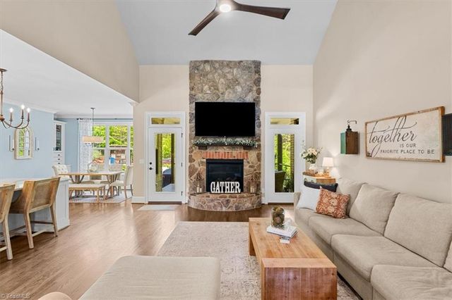 7715 Northern Estates Point, Greensboro, NC 27455