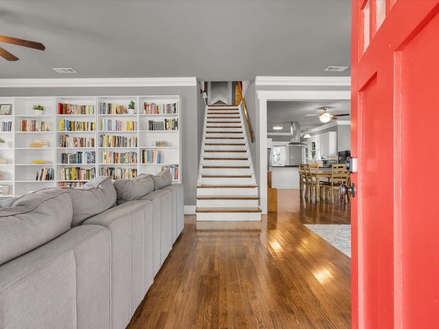 1942 Fairmount Avenue, Fort Worth, TX 76110