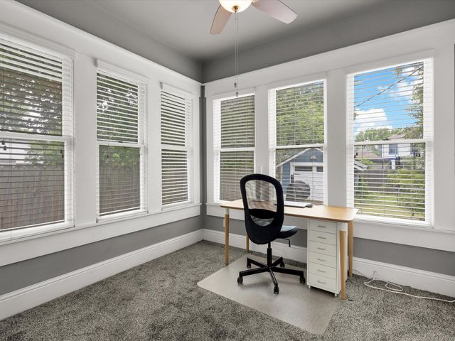 1942 Fairmount Avenue, Fort Worth, TX 76110