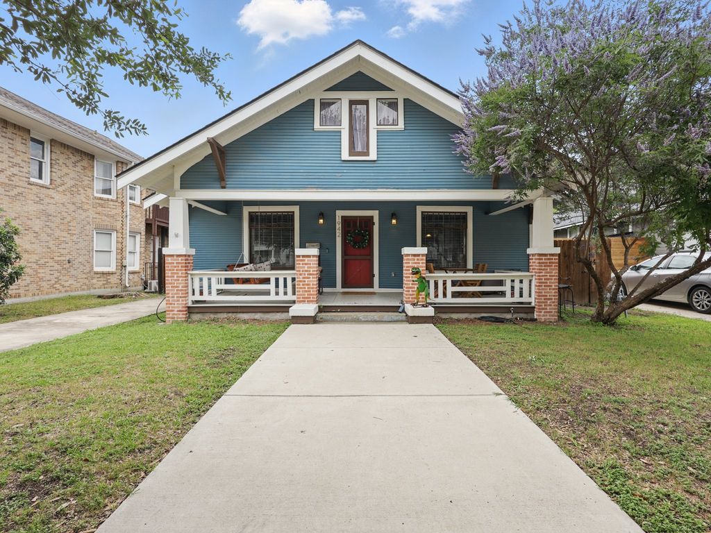 1942 Fairmount Avenue, Fort Worth, TX 76110