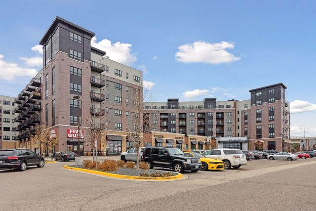 7100 Highland Court, Eden Prairie, MN 55346