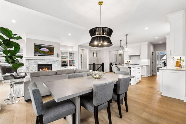 7100 Highland Court, Eden Prairie, MN 55346