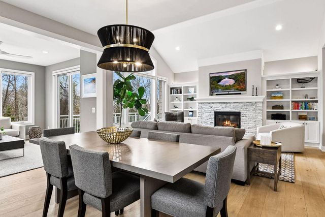 7100 Highland Court, Eden Prairie, MN 55346