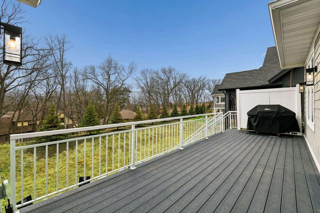 7100 Highland Court, Eden Prairie, MN 55346