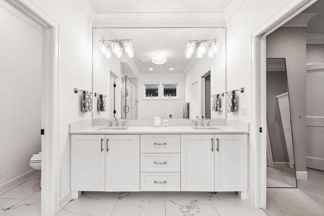 7100 Highland Court, Eden Prairie, MN 55346