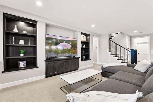 7100 Highland Court, Eden Prairie, MN 55346