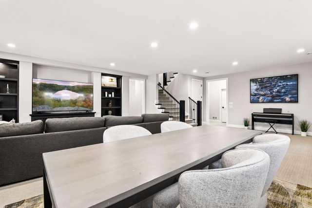 7100 Highland Court, Eden Prairie, MN 55346