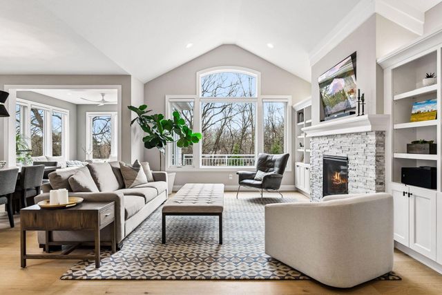 7100 Highland Court, Eden Prairie, MN 55346