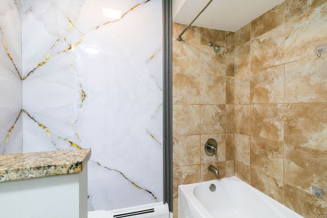 565 Maple Avenue 8, Lisle, IL 60532