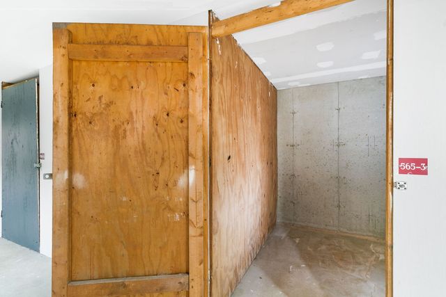 565 Maple Avenue 8, Lisle, IL 60532