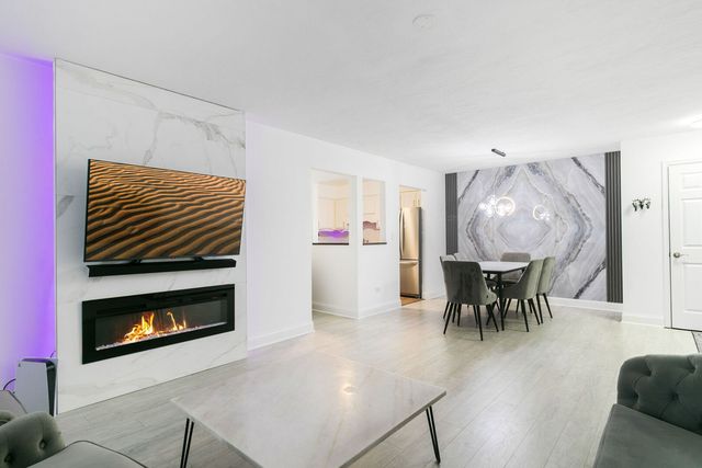 565 Maple Avenue 8, Lisle, IL 60532