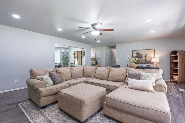 19307 Malone Road, Tecumseh, OK 74873
