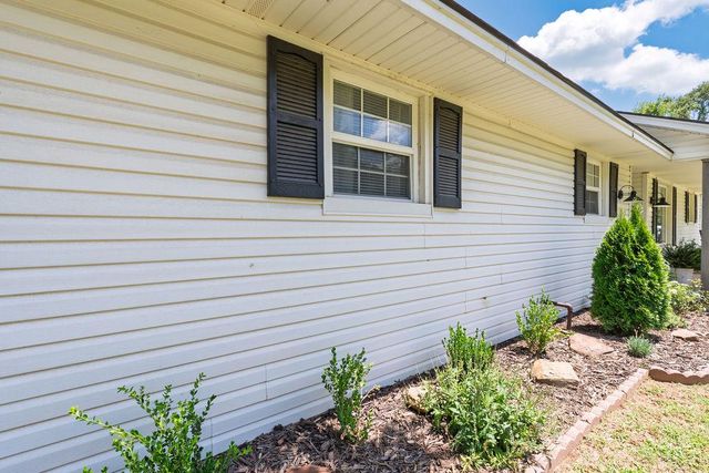 19307 Malone Road, Tecumseh, OK 74873