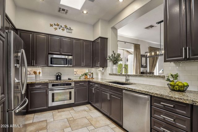 7720 S LA CORTA Drive, Tempe, AZ 85284