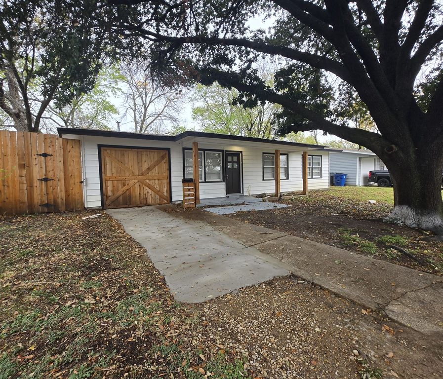 3007 Shenstone Drive, Dallas, TX 75228