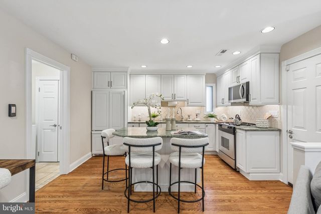 32 HIGHGATE LN, Blue Bell, PA 19422