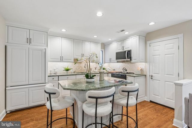 32 HIGHGATE LN, Blue Bell, PA 19422
