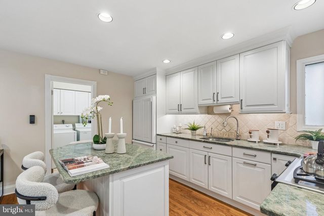 32 HIGHGATE LN, Blue Bell, PA 19422
