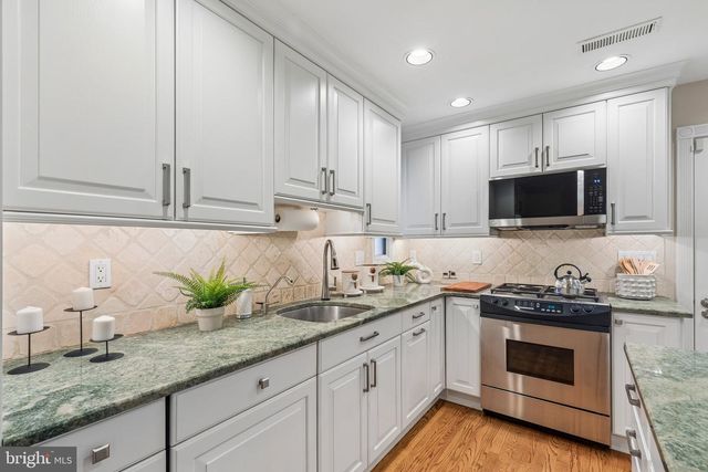 32 HIGHGATE LN, Blue Bell, PA 19422